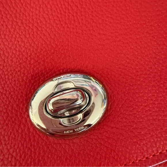 COACH Red Turnlock Hobo in Polished Pebble Leather NEW! - Picture 4 of 10